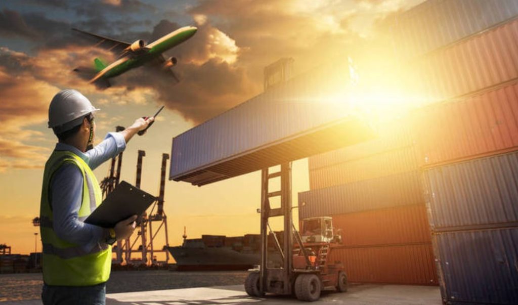 Để làm nhân viên xuất nhập khẩu bạn cần có lộ trình học thật tốt